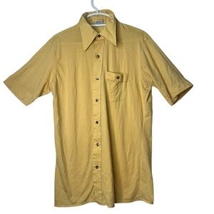 Vintage Montgomery Ward 60s 70s Collar Style Yellow Turtle Button Up